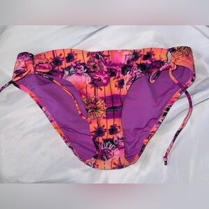 Bikini bottoms size medium